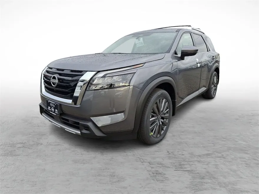 2025 Nissan Pathfinder SL photo 1