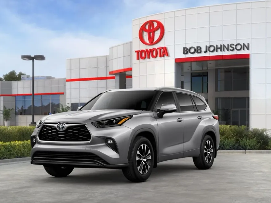 2025 Toyota Highlander XLE photo 1