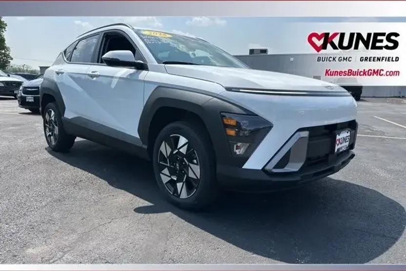 2025 Hyundai Kona SEL photo 1