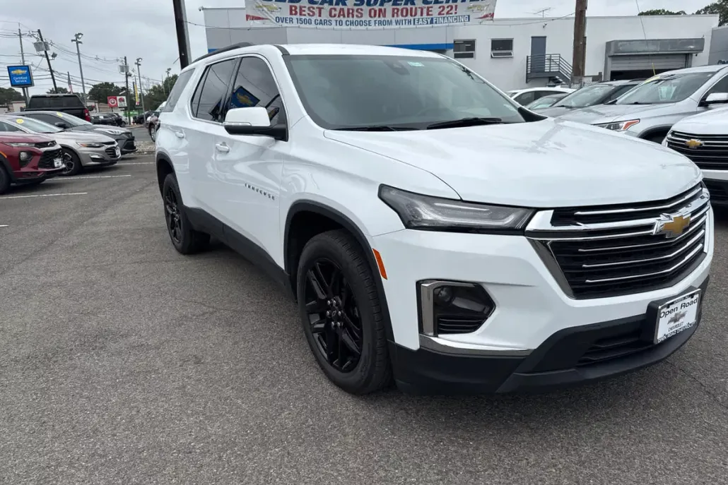 2023 Chevrolet Traverse Cloth photo 1