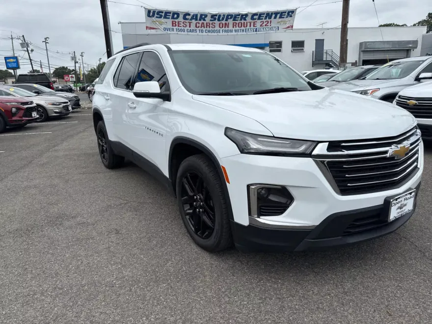 2023 Chevrolet Traverse Cloth photo 1