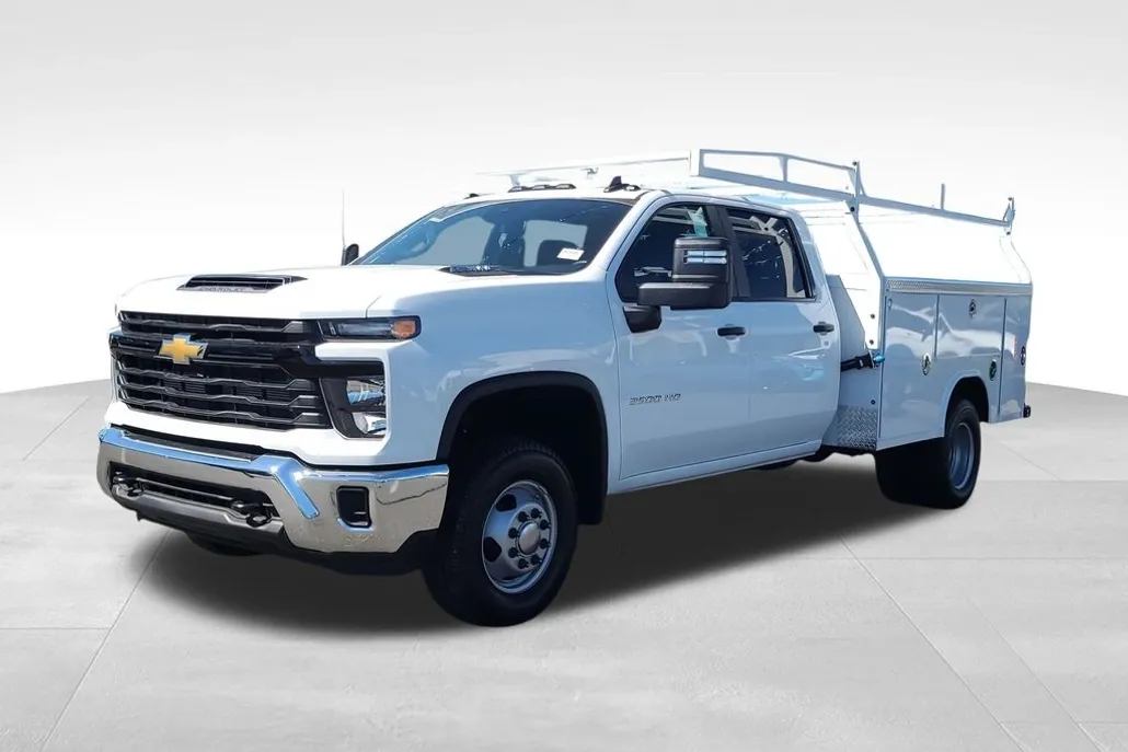 2025 Chevrolet Silverado 3500HD Work Truck photo 1
