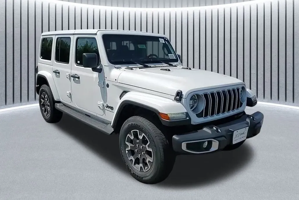 2025 Jeep Wrangler Sahara photo 1