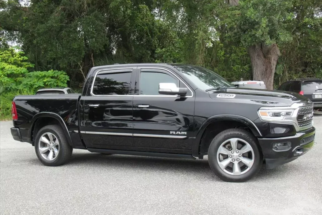 2020 Ram 1500 Limited photo 1