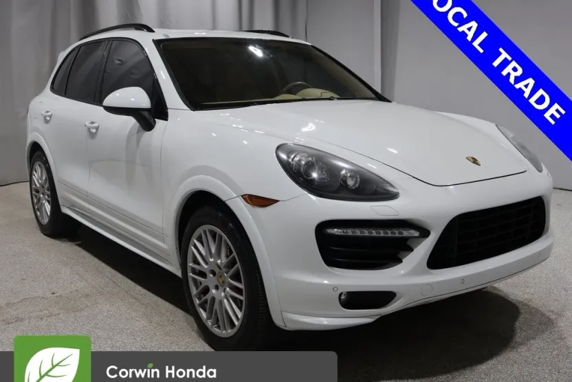 2014 Porsche Cayenne GTS photo 1