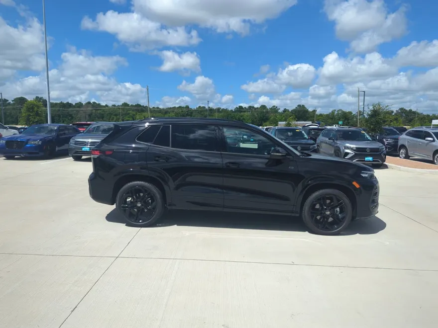 2025 Volkswagen Tiguan SE R-Line Black photo 1