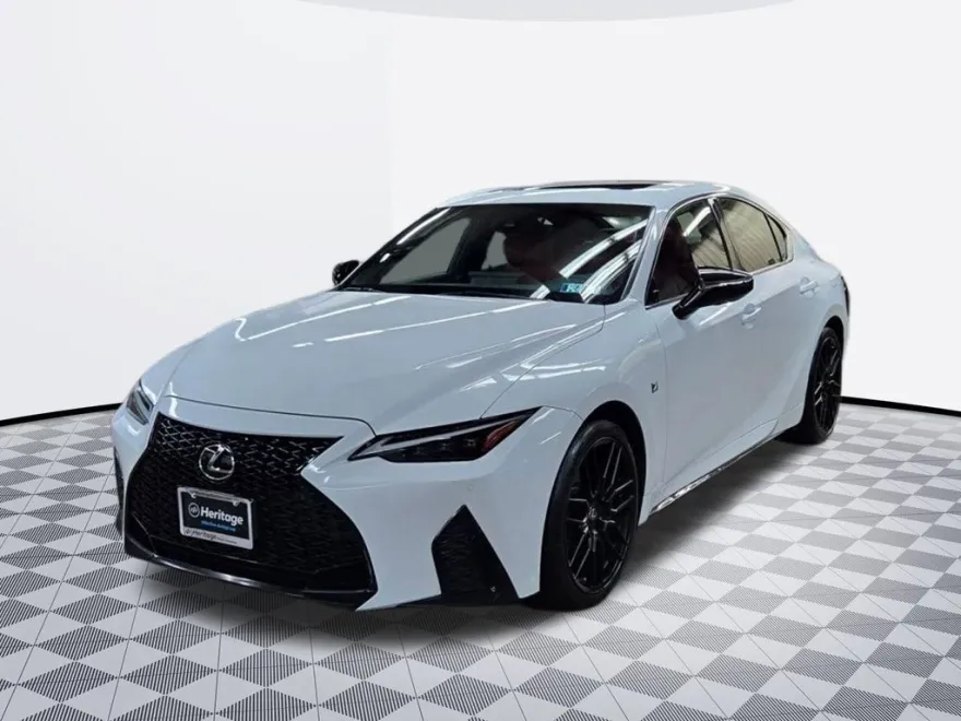 2021 Lexus IS 350 F SPORT photo 1