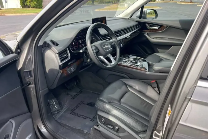 2018 Audi Q7 Premium Plus photo 1