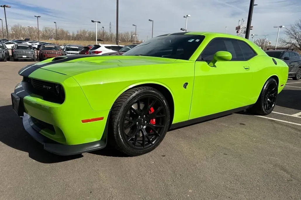 2015 Dodge Challenger SRT8 Hellcat photo 1