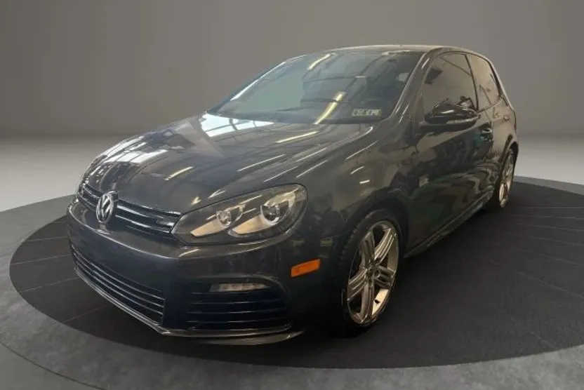 2013 Volkswagen Golf R photo 1