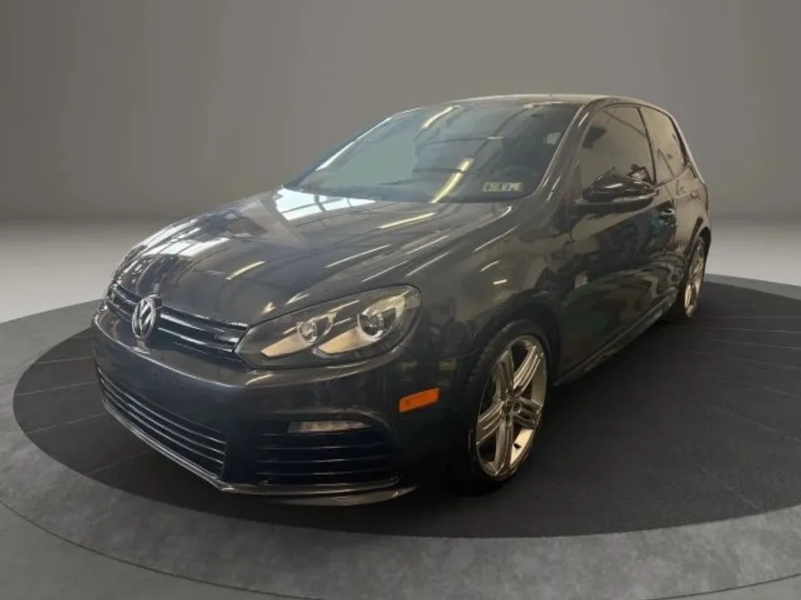 2013 Volkswagen Golf R photo 1