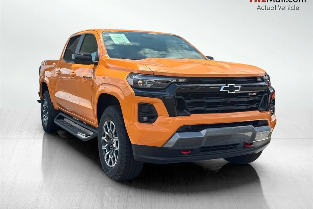 2026 Chevrolet Colorado Z71 photo 1