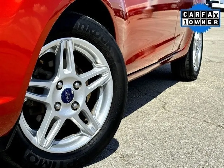 2018 Ford Fiesta SE photo 1