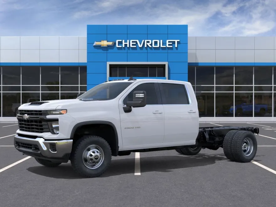 2025 Chevrolet Silverado 3500HD Work Truck photo 1