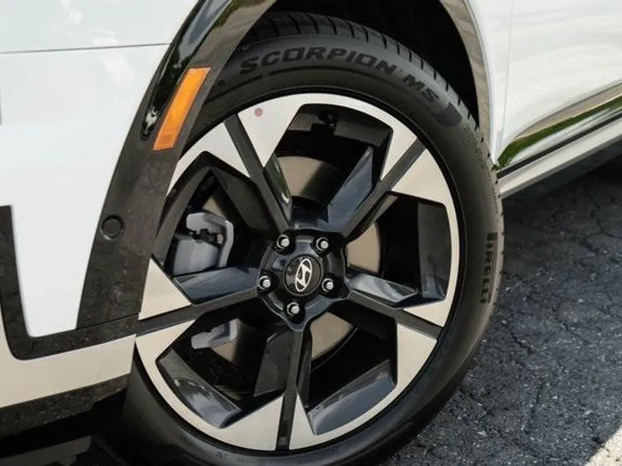 2026 Hyundai Palisade Limited photo 1
