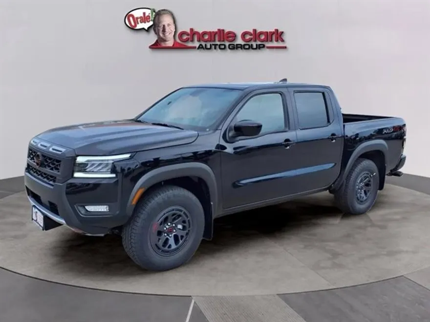 2025 Nissan Frontier PRO-4X photo 1