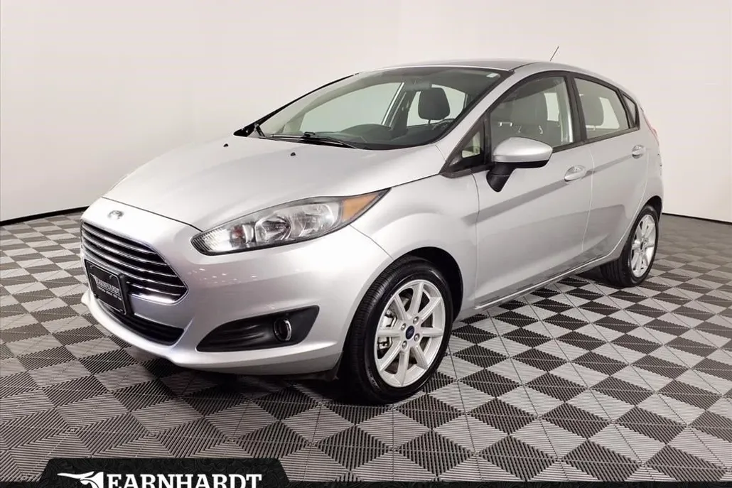2018 Ford Fiesta SE photo 1