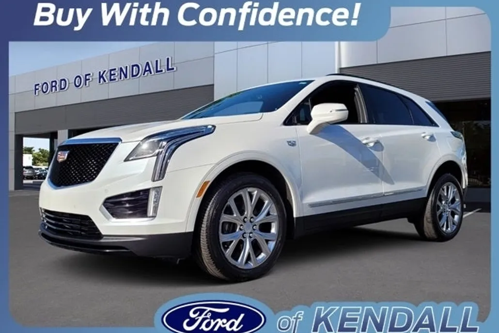 2020 Cadillac XT5 Sport photo 1