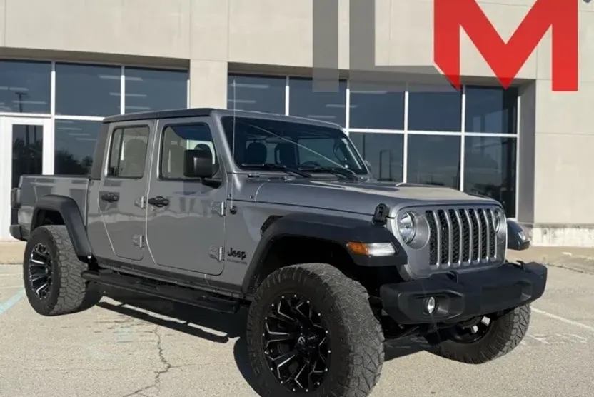 2020 Jeep Gladiator Sport photo 1