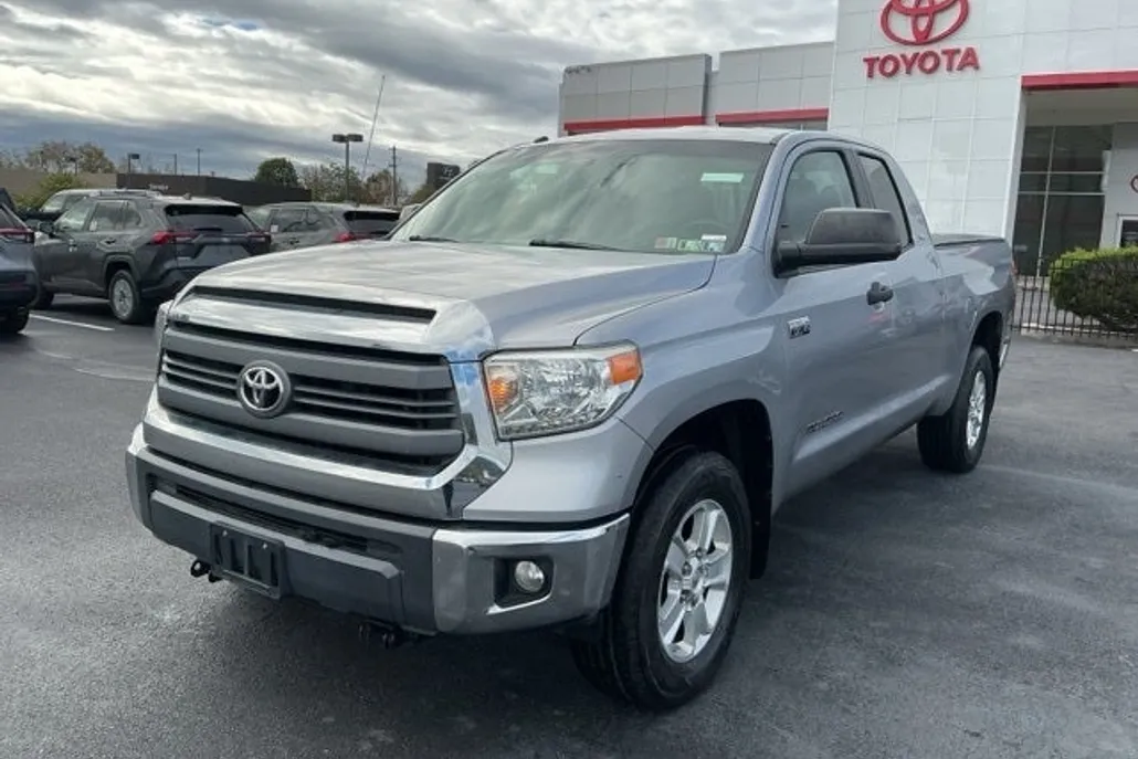2014 Toyota Tundra SR5 photo 1
