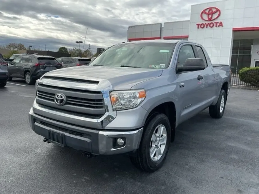 2014 Toyota Tundra SR5 photo 1