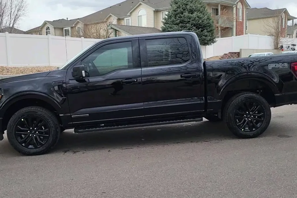 2025 Ford F-150 XLT photo 1