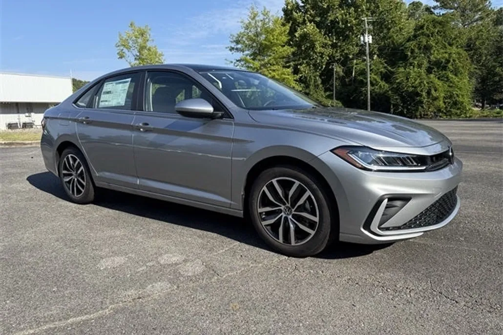 2025 Volkswagen Jetta 1.5T SE photo 1