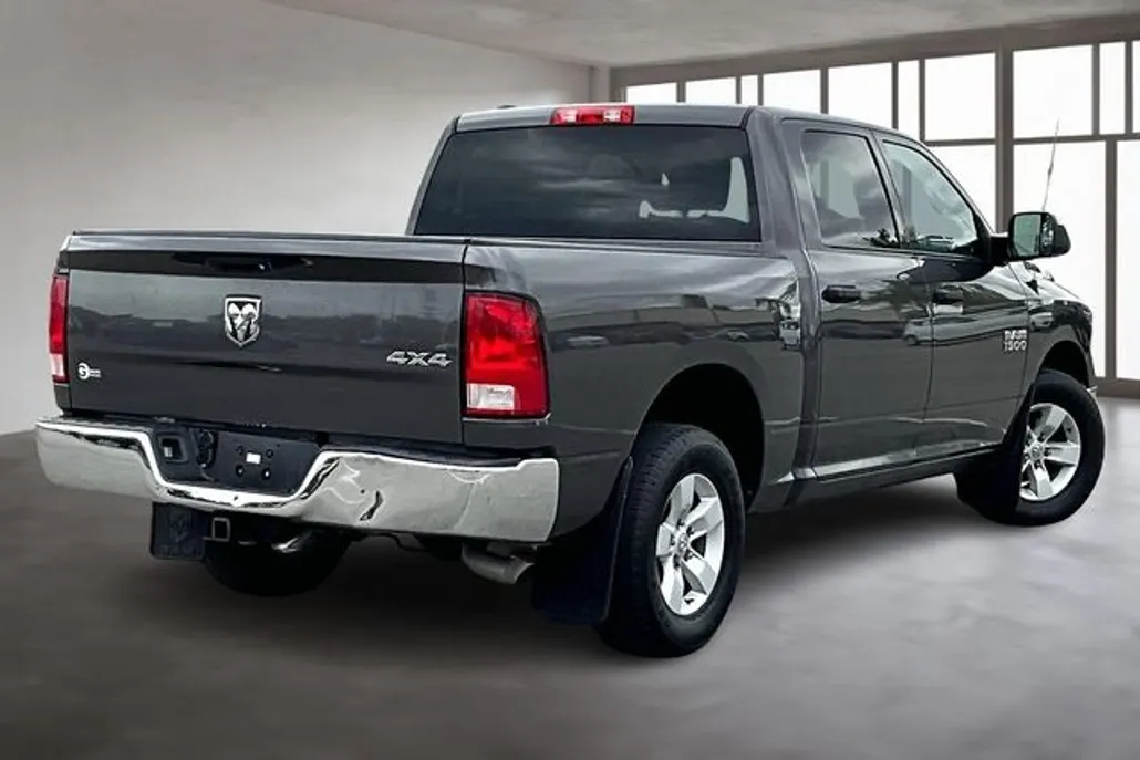 2015 Ram 1500 Tradesman photo 1