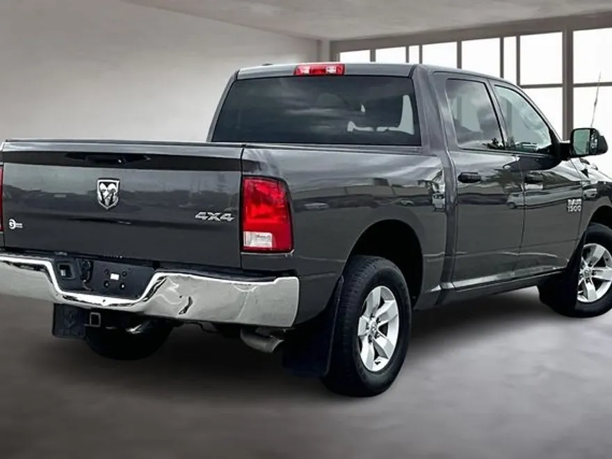 2015 Ram 1500 Tradesman photo 1