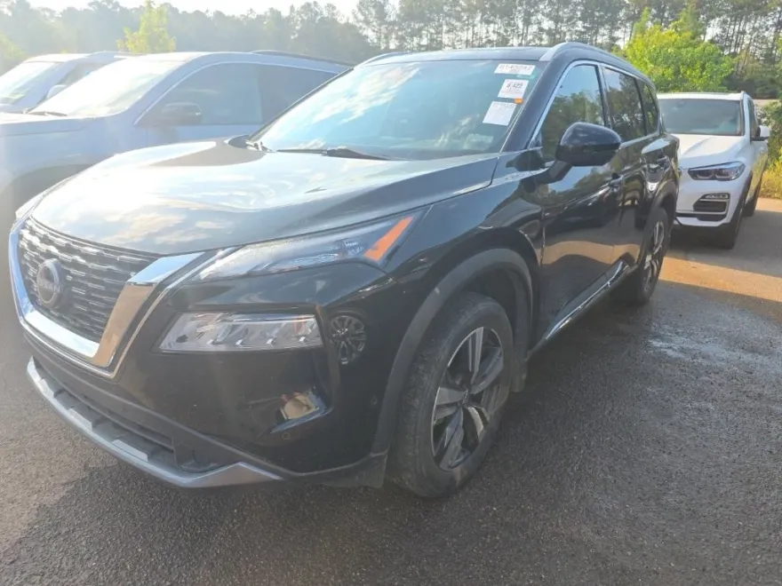 2023 Nissan Rogue SL photo 1