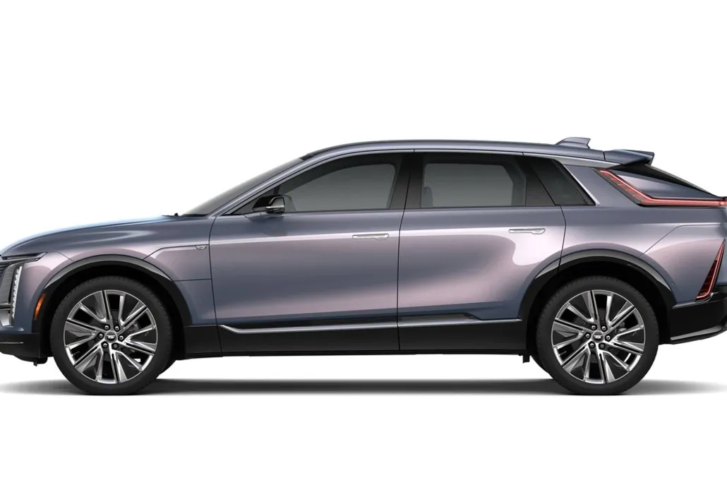 2025 Cadillac Lyriq Luxury photo 1