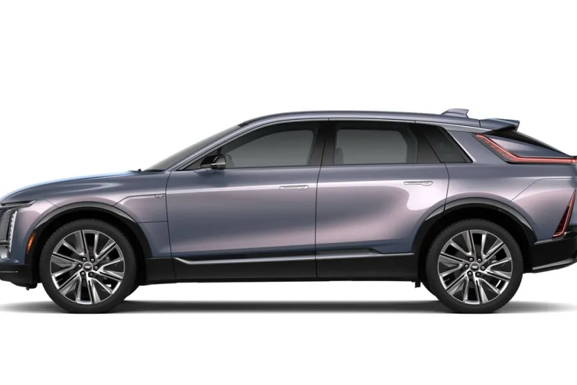 2025 Cadillac Lyriq Luxury photo 1