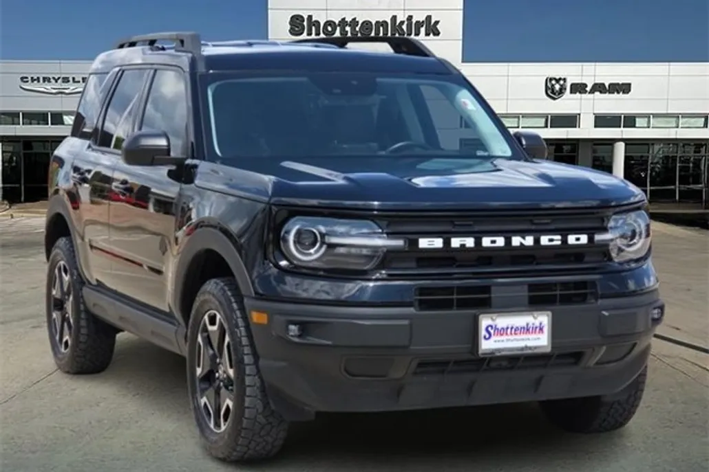 2023 Ford Bronco Sport Outer Banks photo 1