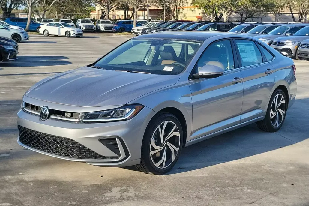 2025 Volkswagen Jetta 1.5T SEL photo 1