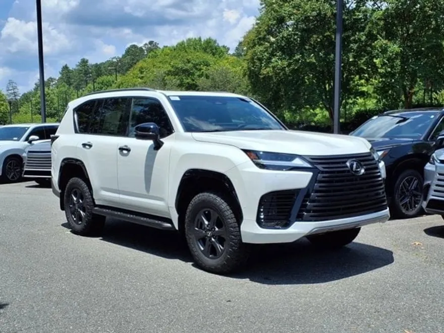 2025 Lexus LX photo 1