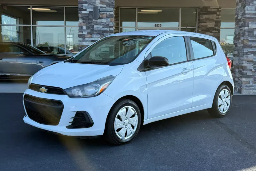 2018 Chevrolet Spark LS photo 1
