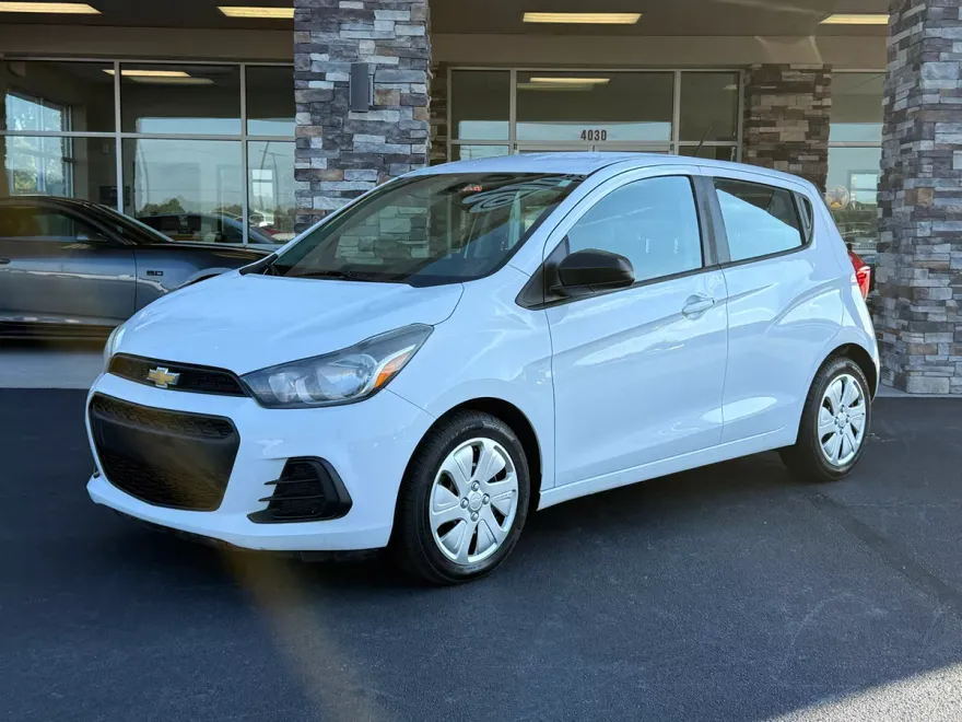 2018 Chevrolet Spark LS photo 1