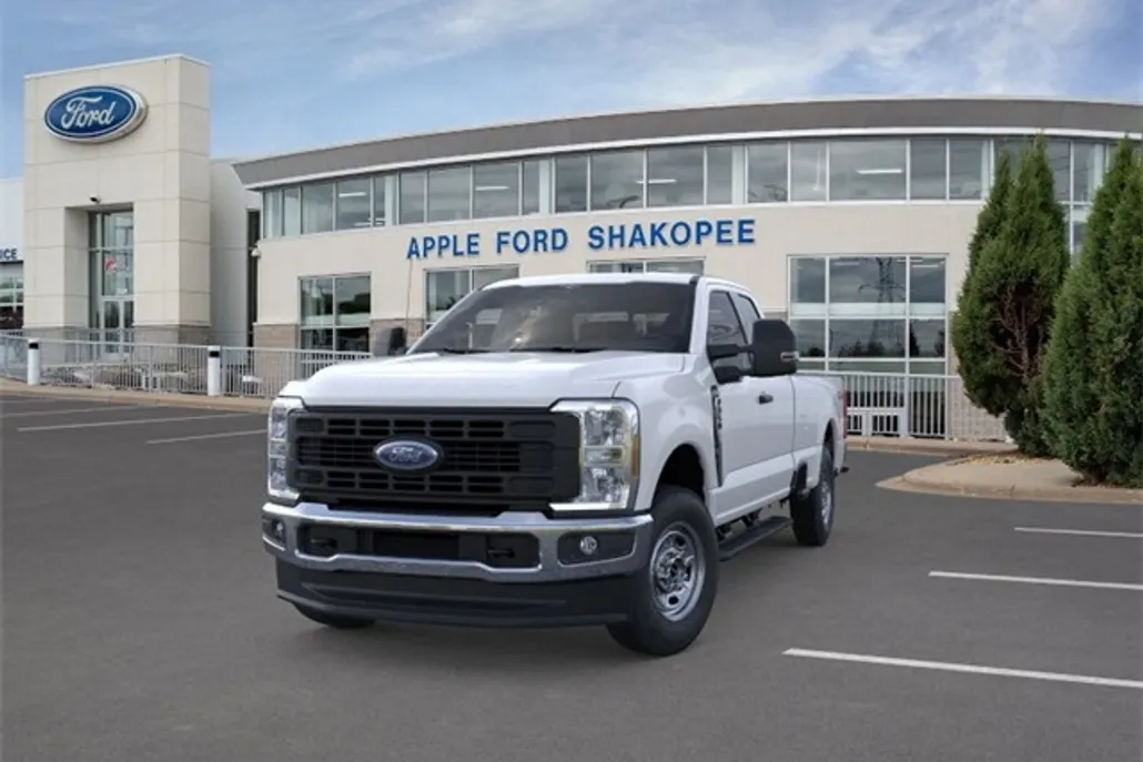 2025 Ford F-350 photo 1