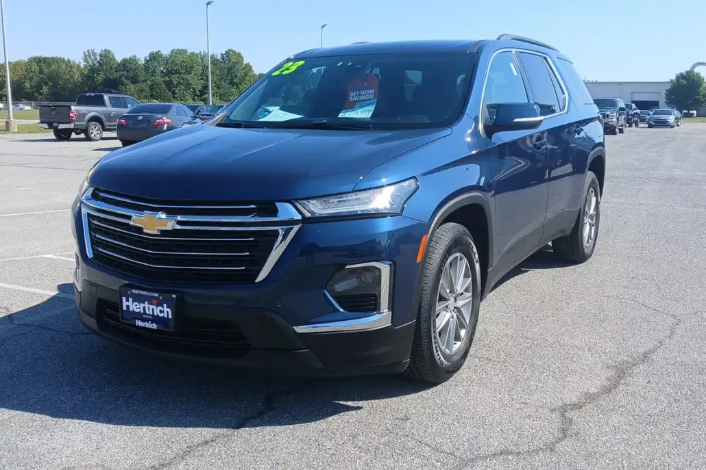 2023 Chevrolet Traverse Leather photo 1