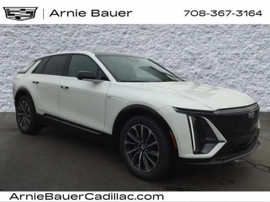 2025 Cadillac Lyriq Sport photo 1