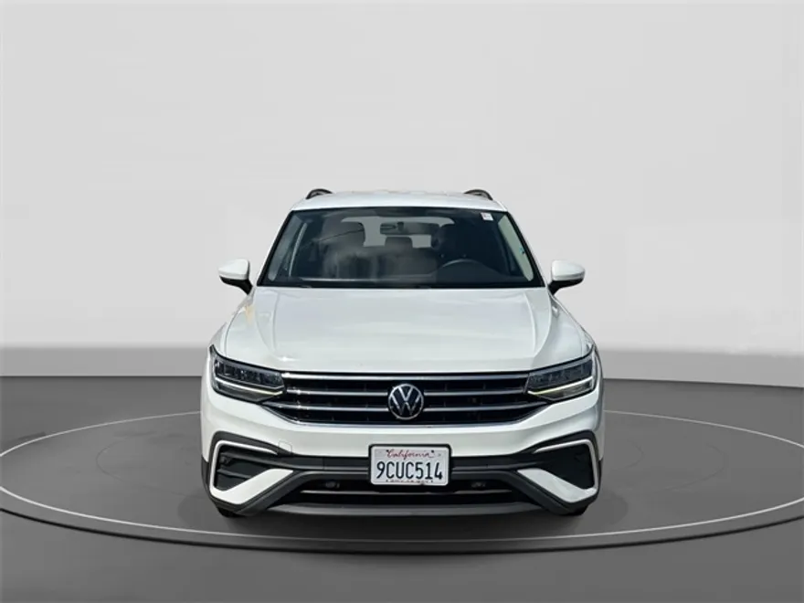 2022 Volkswagen Tiguan S photo 1