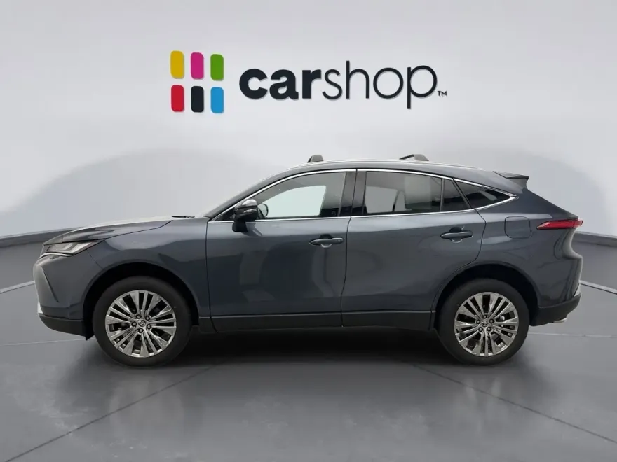 2023 Toyota Venza XLE photo 1