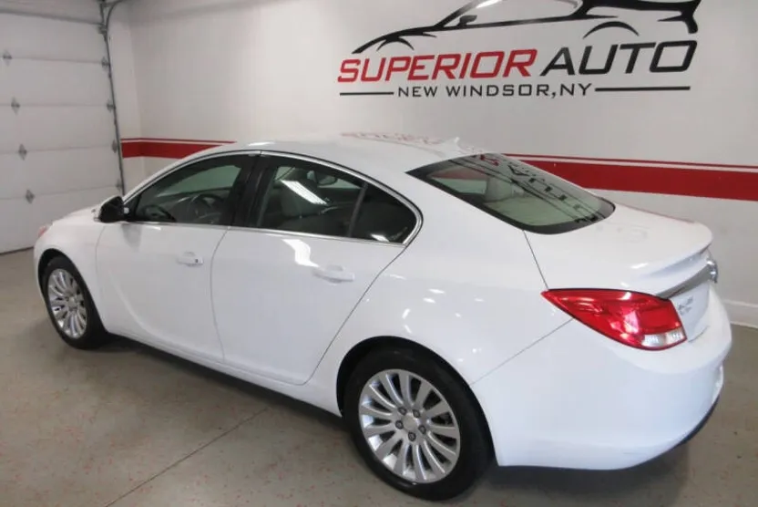 2012 Buick Regal Base photo 1