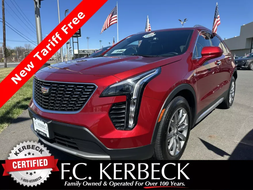 2020 Cadillac XT4 Premium Luxury photo 1