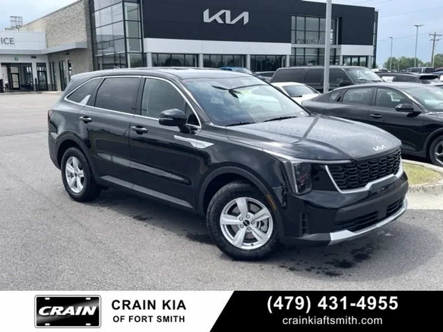 2025 Kia Sorento LX photo 1