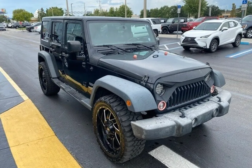 2016 Jeep Wrangler Unlimited Sport photo 1