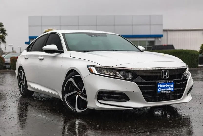 2019 Honda Accord Sport 2.0T photo 1