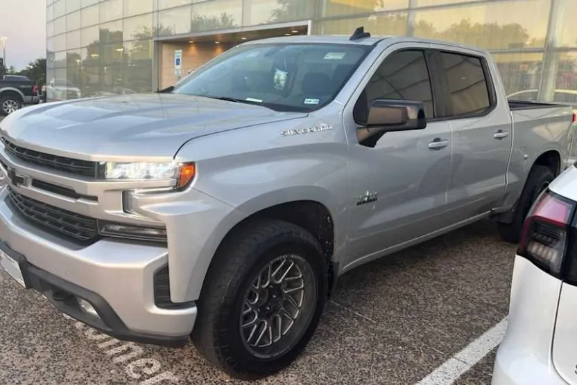 2021 Chevrolet Silverado 1500 RST photo 1