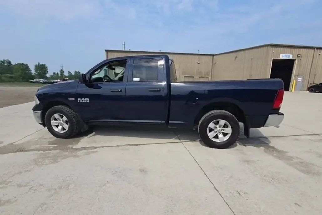 2018 Ram 1500 ST photo 1