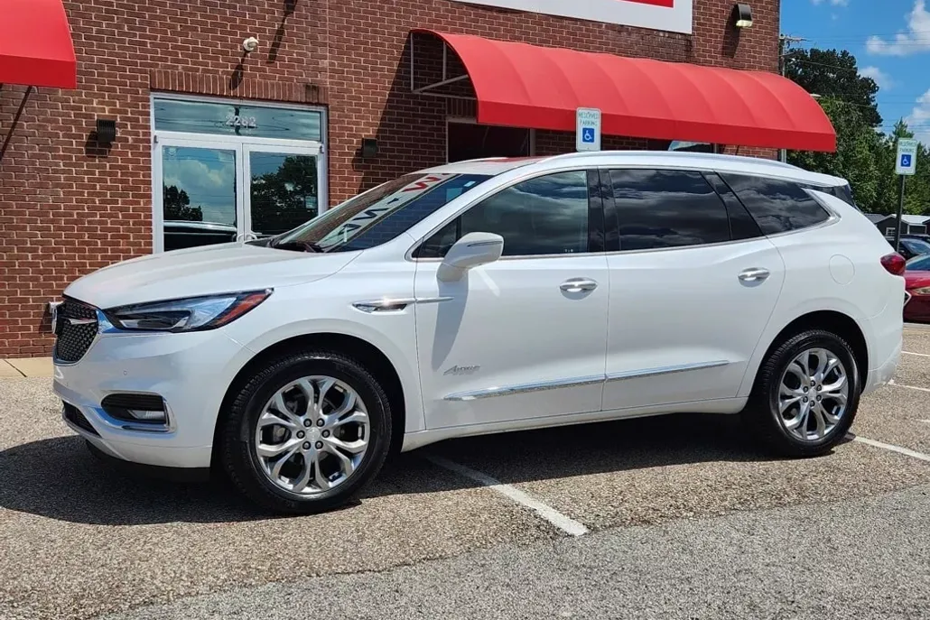 2020 Buick Enclave Avenir photo 1